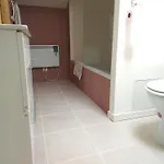 Modern One Bedroom *