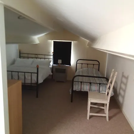 Modern One Bedroom Chalet