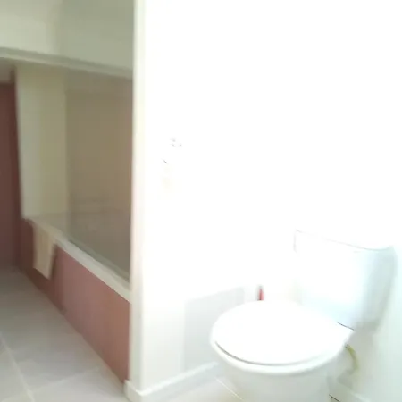 Modern One Bedroom 木屋 *